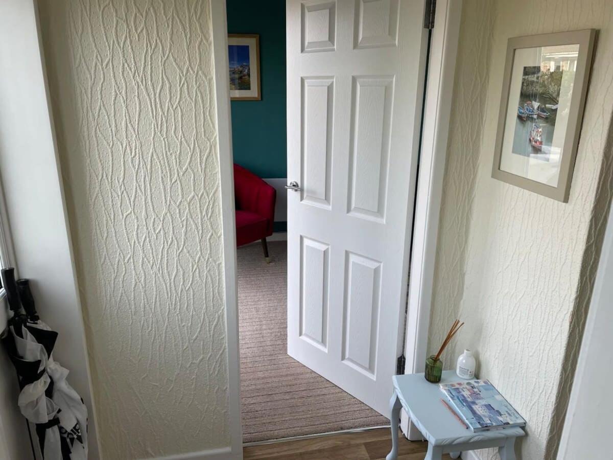 Letaway - Tom'S Cabin, Staithes Villa Esterno foto